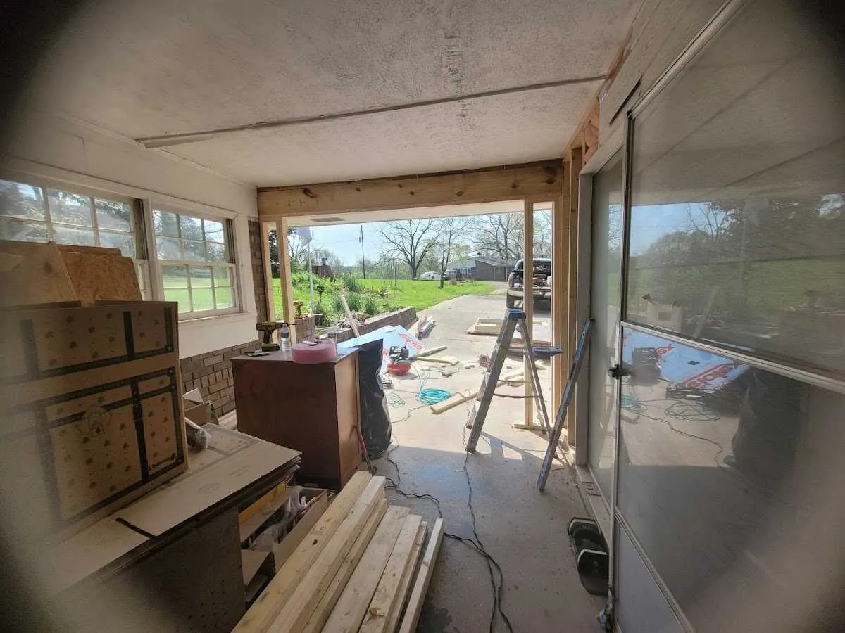 Air movers and dehumidifier for Water Mitigation Services in Jesup